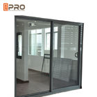 Balkonowe przesuwne szklane drzwi tarasowe Odporne na huragan uderzenie Aluminiowa metalowa rama podwójne przesuwne szklane drzwi