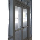 Swing Open Style Aluminiowe drzwi na zawiasach z niebieskim szkłem odblaskowym drewniane zawiasy na zawiasach szklane drzwi